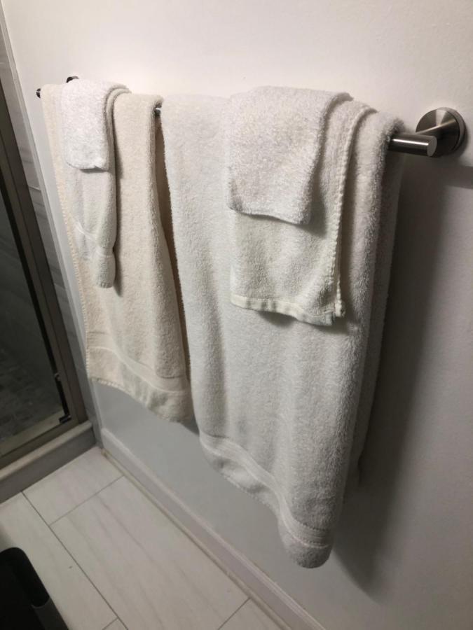 Private Room With Private Full Bathroom Chicago Bagian luar foto
